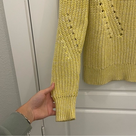 Lucky Brand Light Yellow Cable‎ Knit Sweater size Medium - Picture 4 of 8